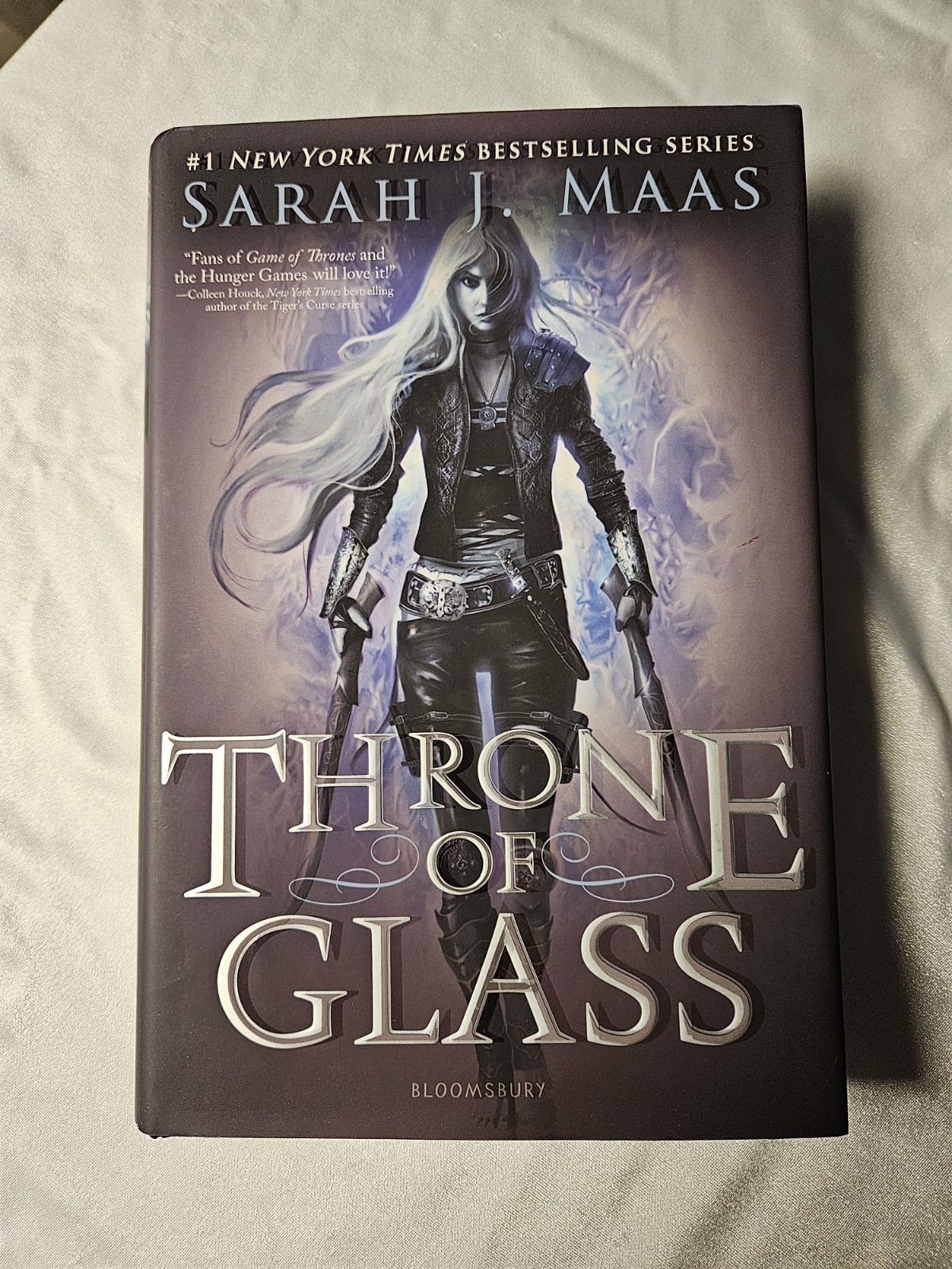Throne of Glass by Sarah J Maas – 1st Edition Later Print OOP Cover Near Fine