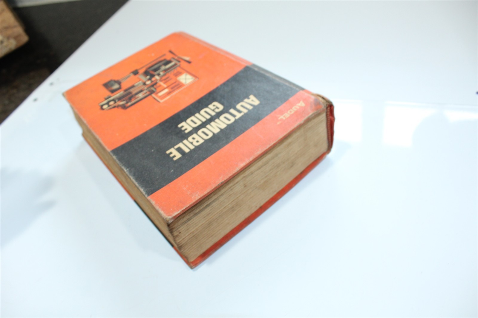 Vintage 1967 Audel Automobile Guide Hard Cover Book 1st Edition 735 Pages