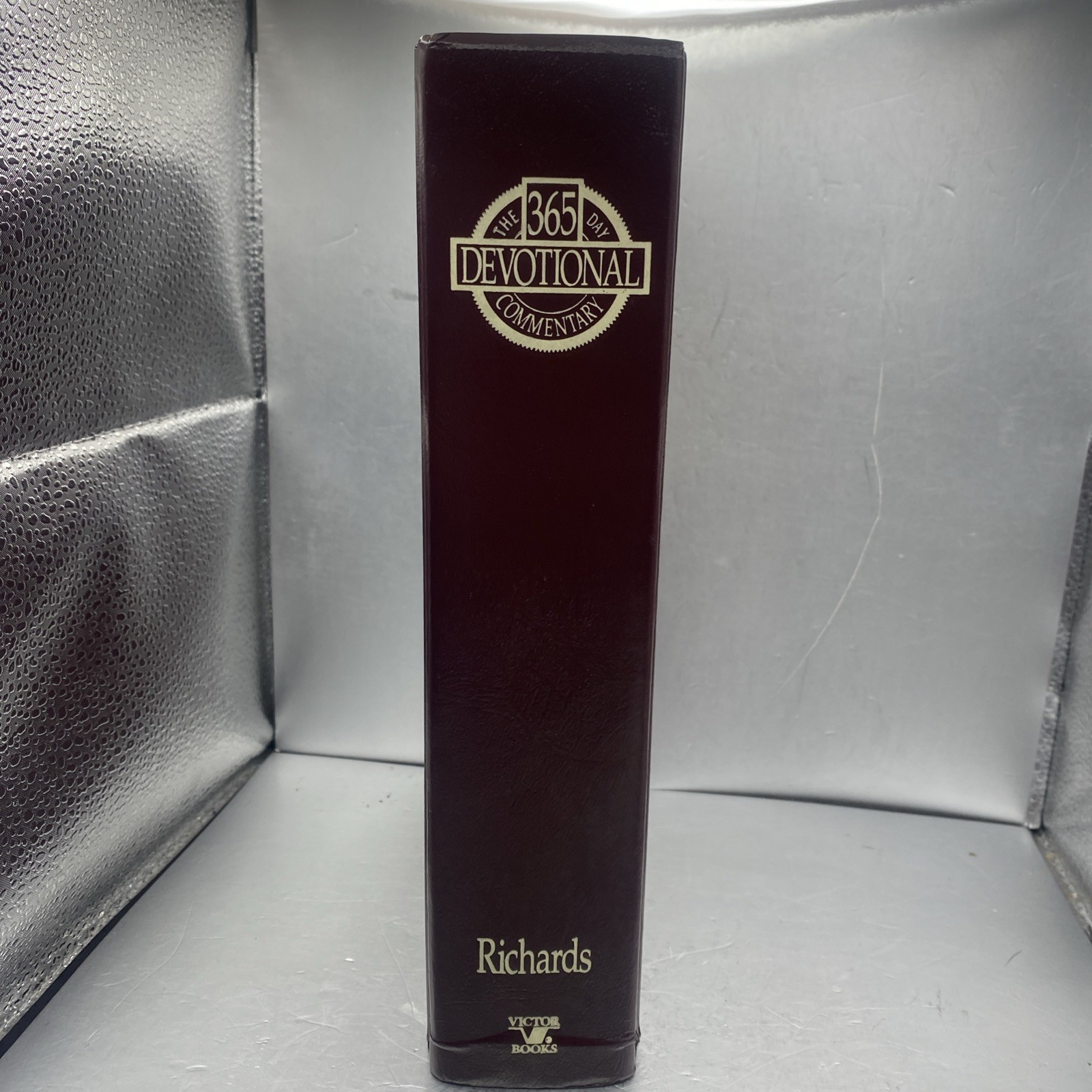 The 365 Day Devotional Commentary (Home Bible Study Library), Lawrence O. Richar