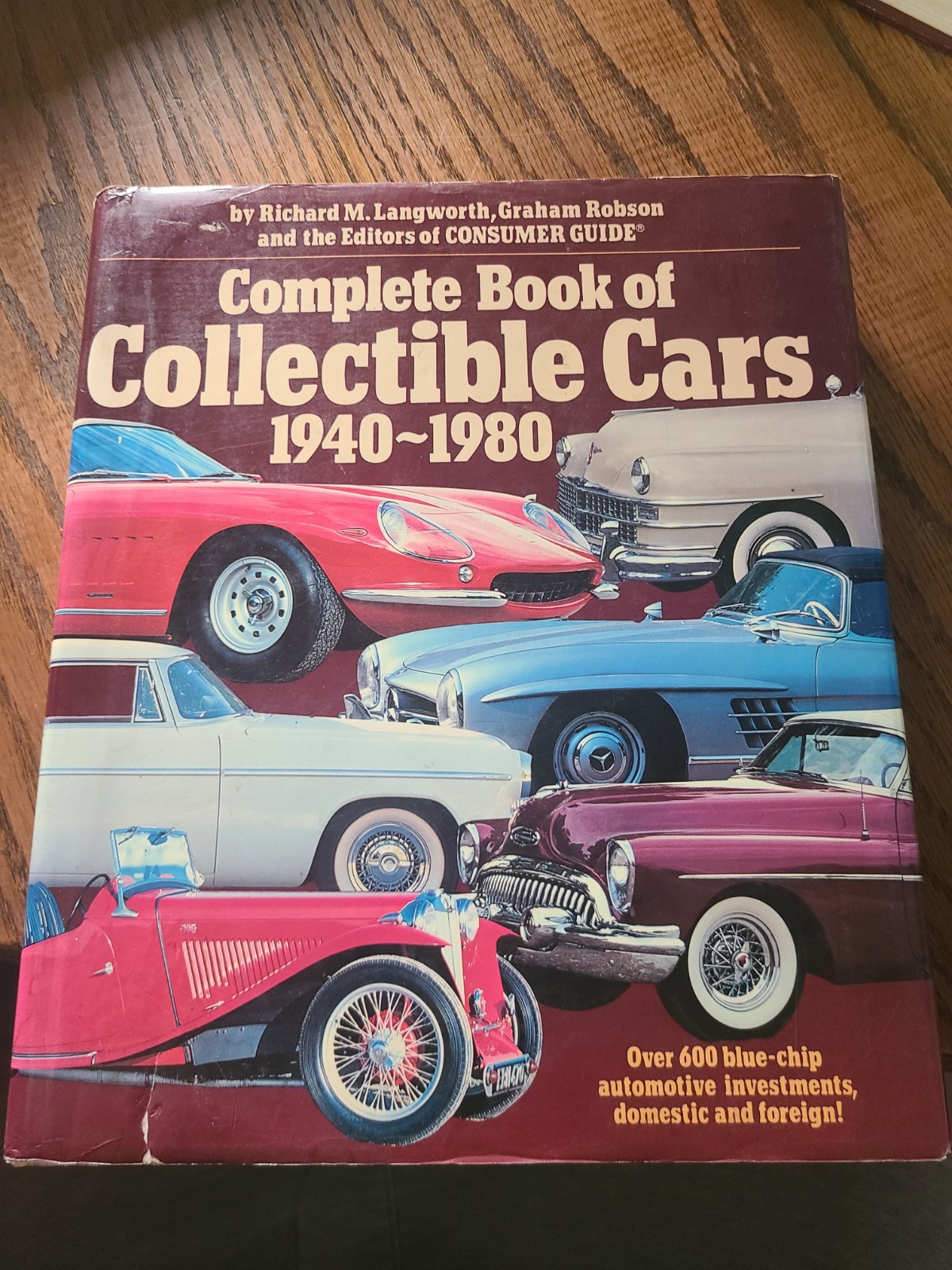 Complete Book Of Collectible Cars 1940-1980 Editors Of Consumer Guide Free Ship!