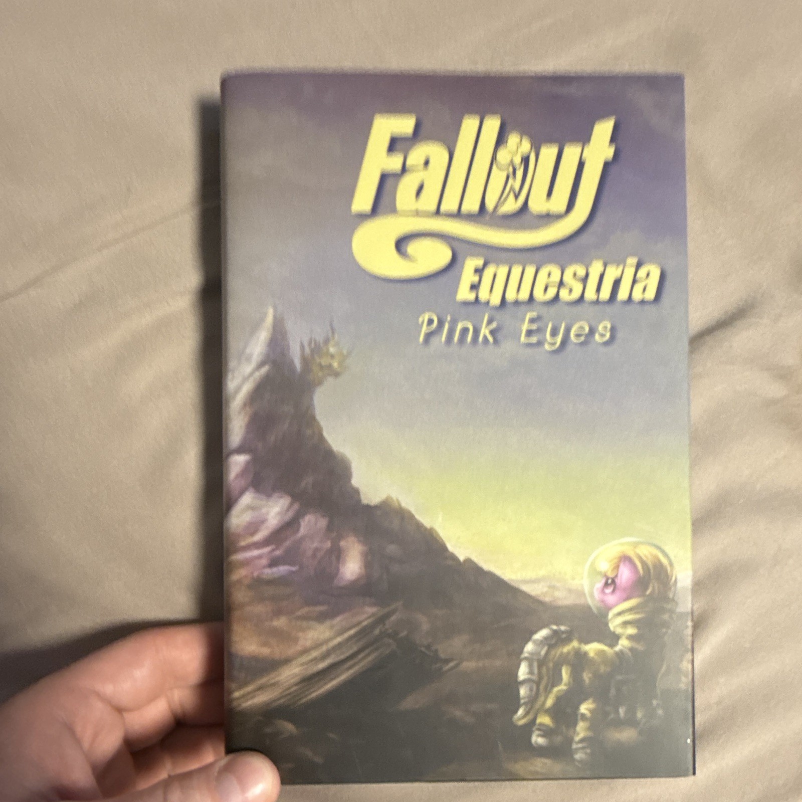 Fallout Equestria: Pink Eyes Hardcover Book, 1st Edition, Mimezinga (EN)
