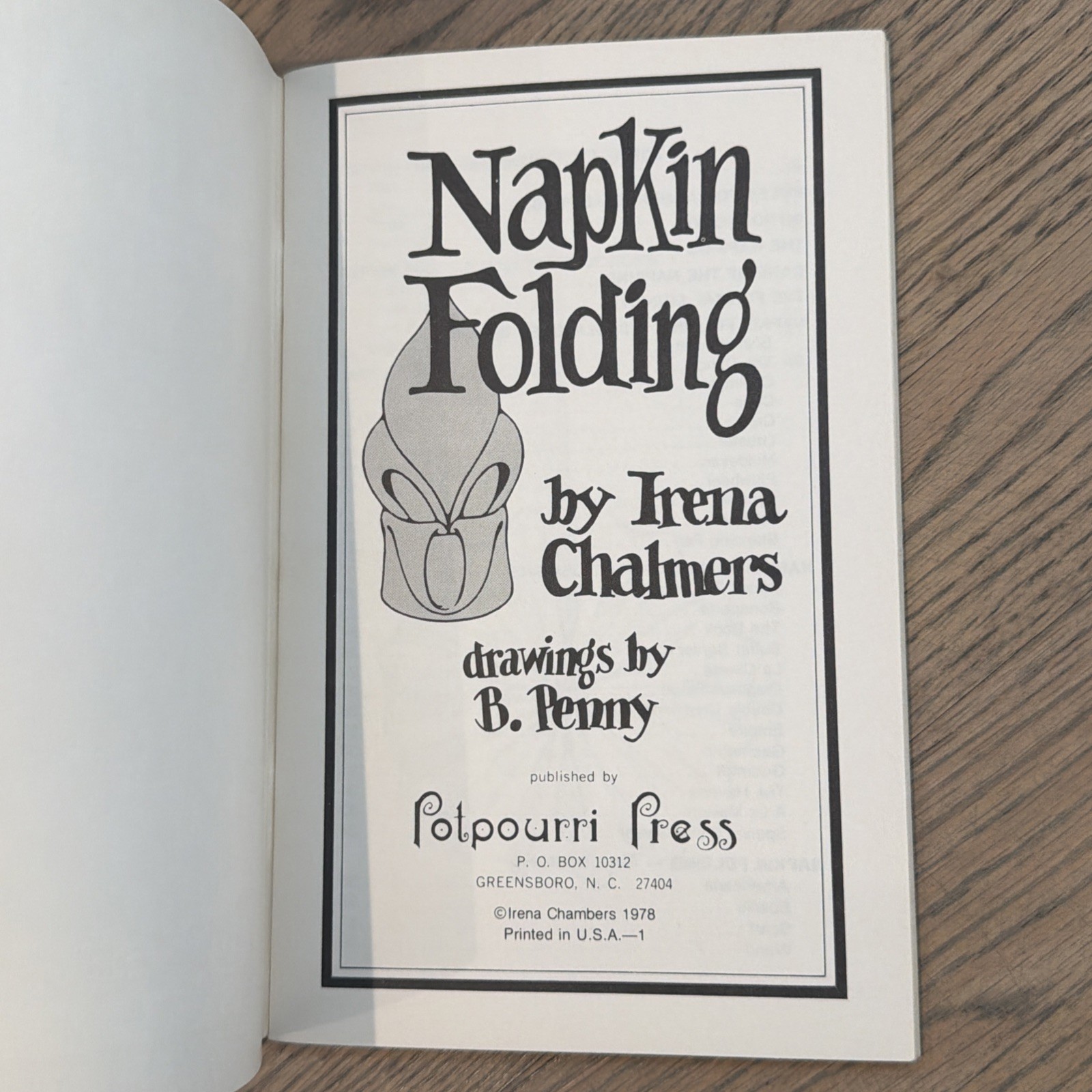 Napkin Folding Irena Chalmers Sculptured Flat Ring Designs Party Ideas Book