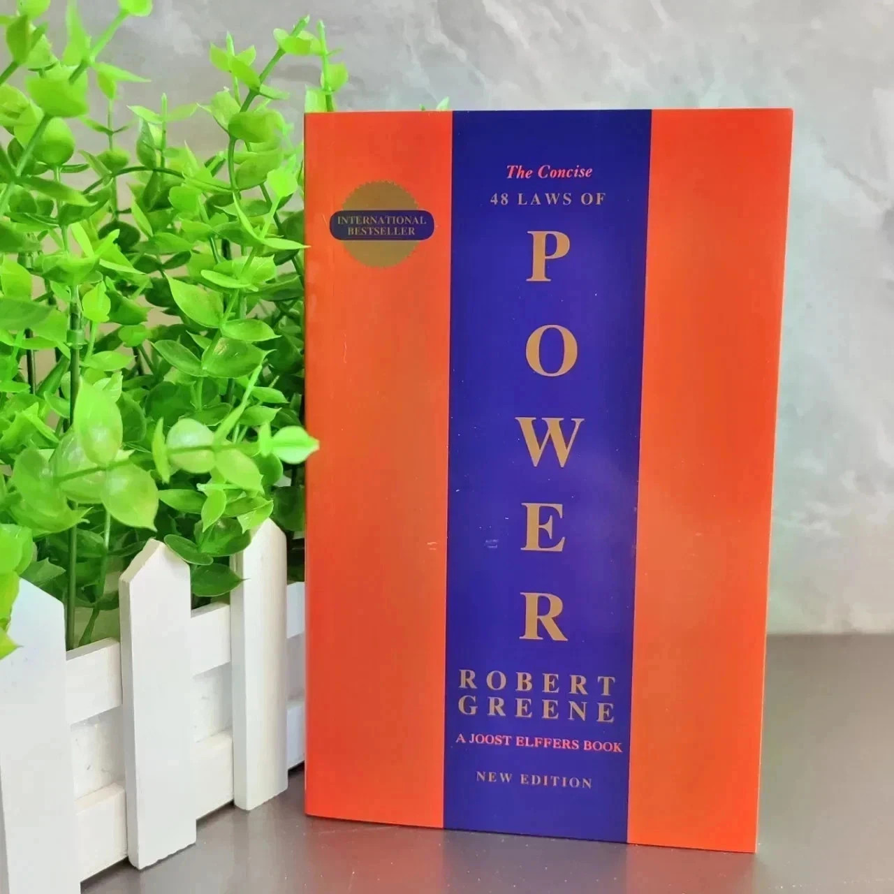 The Concise 48 Laws of Power English Book SHIPPING & HANDLING TIME IS So FAST