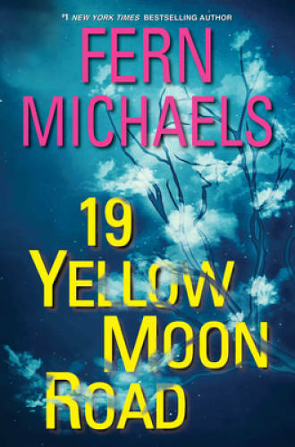 19 Yellow Moon Road (Sisterhood) – Mass Market Paperback – VERY GOOD