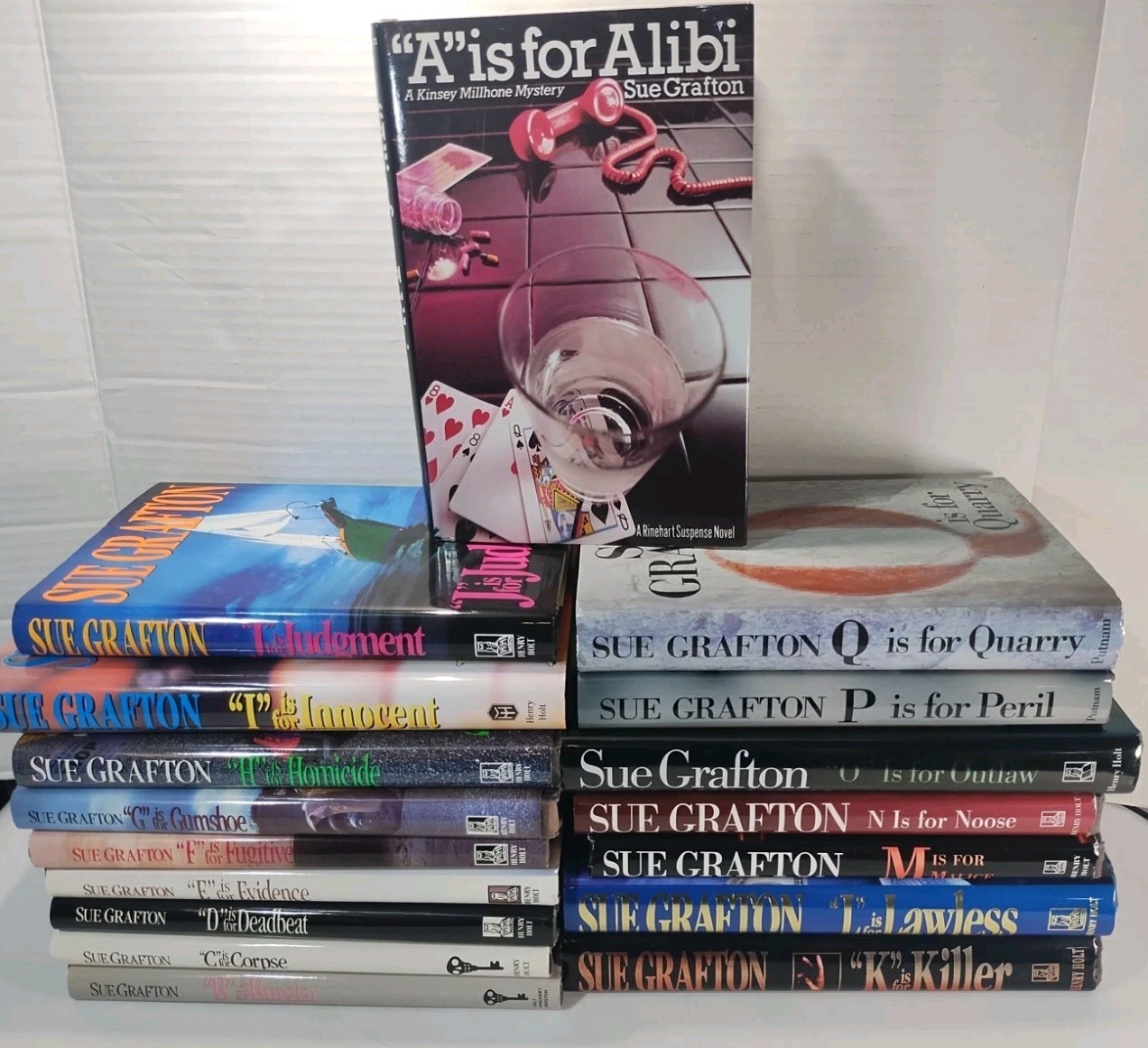 Sue Grafton Alphabet Series Lot Of 17 A-Q First Edition Hardcover w/ Dust Jacket