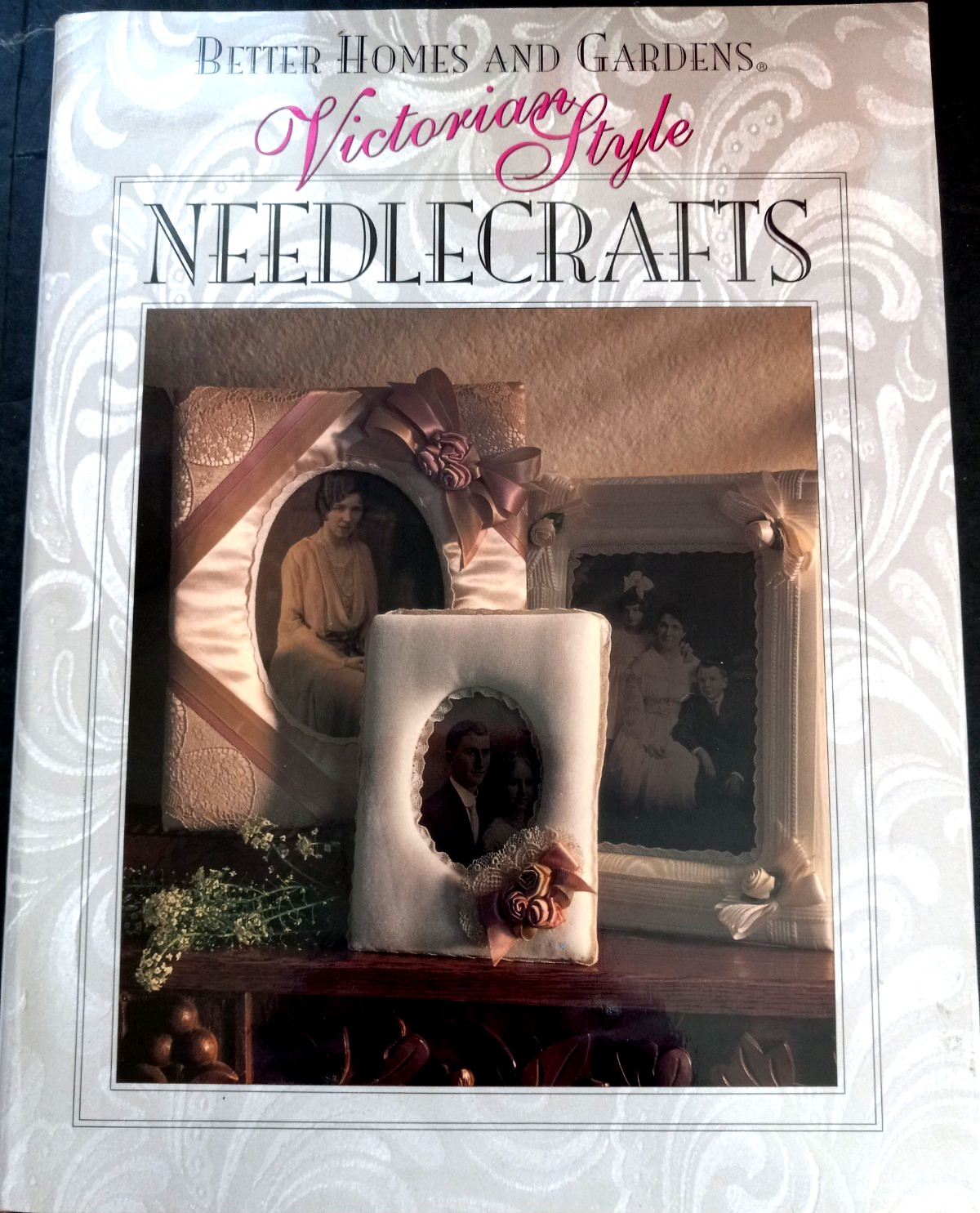 Better Homes & Gardens NEEDLE CRAFTS Hardcover Book 157 Pages of Patterns & More