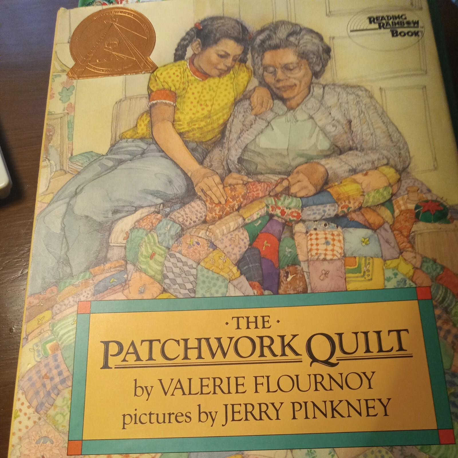 The Patchwork Quilt by Valerie Flournoy (1985, Hardcover with dj)