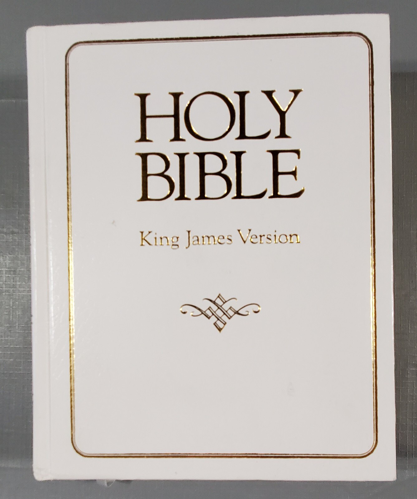 Holy Bible, King James Family, Red Letter Edition r