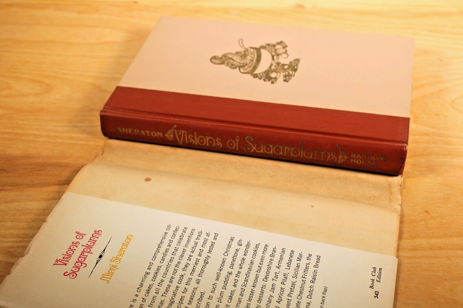 Visions of Sugarplums: by Mimi Sheraton 1968, Hardcover/DJ