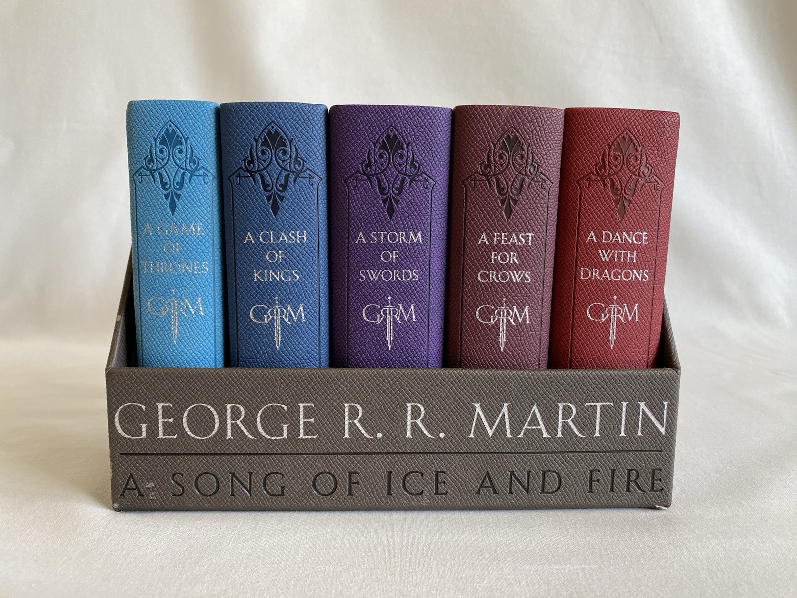 A Song of Ice and Fire Leather Bound Book Box Set, George R.R. Martin