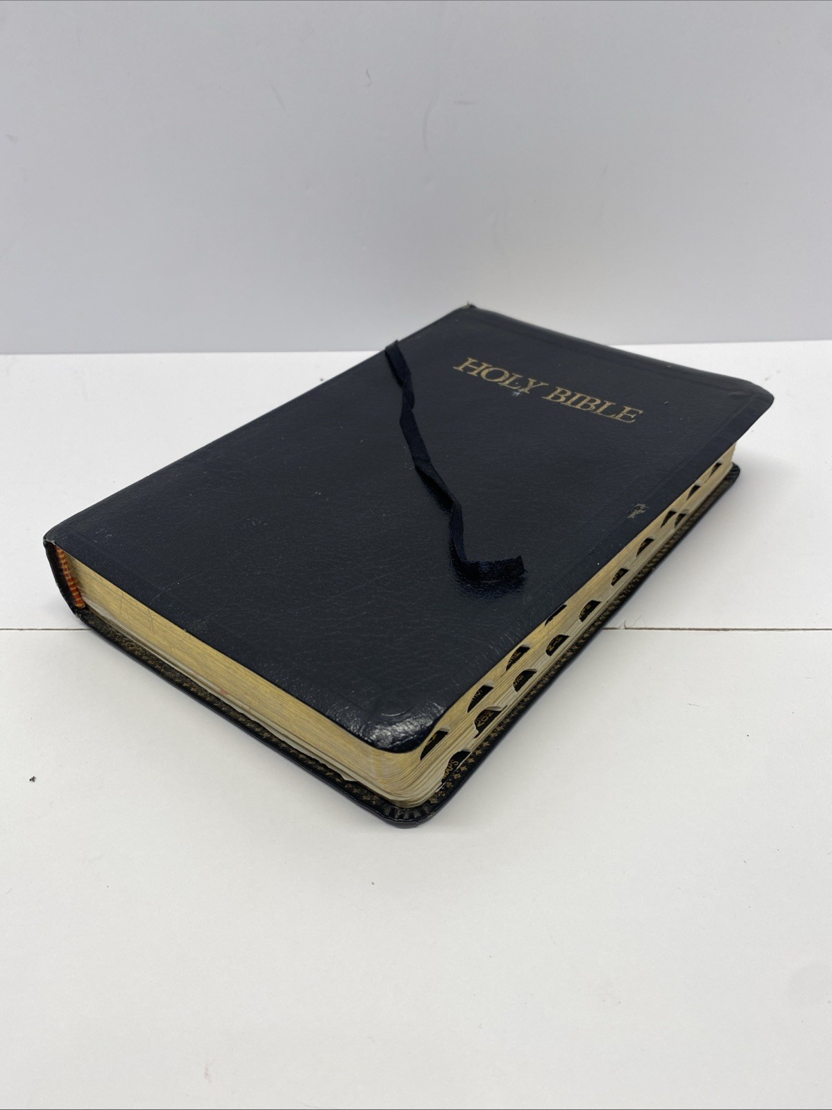 KJV HOLY BIBLE King James Version Black Large Print Thumb Index Edition