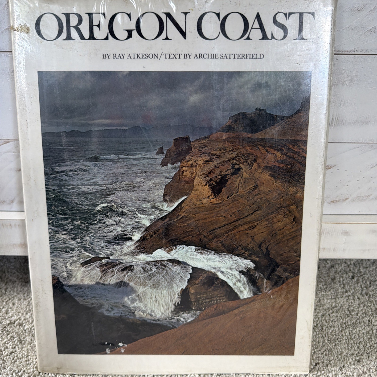 OREGON COAST BY RAY ATKESON. USED HARD COVER BOOK. 1972