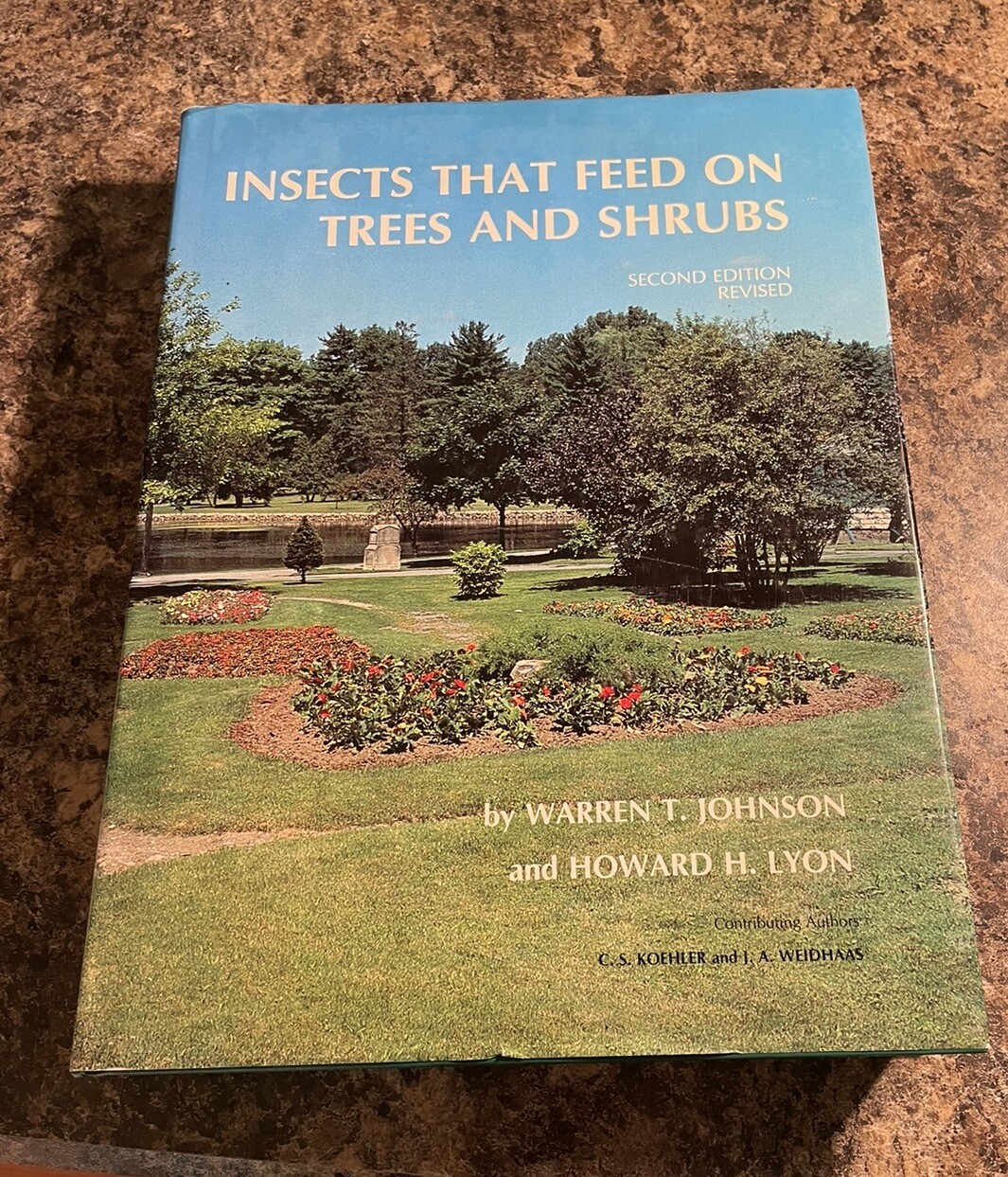 Insects That Feed on Trees and Shrubs by Howard H. Lyon and Warren T. Johnson