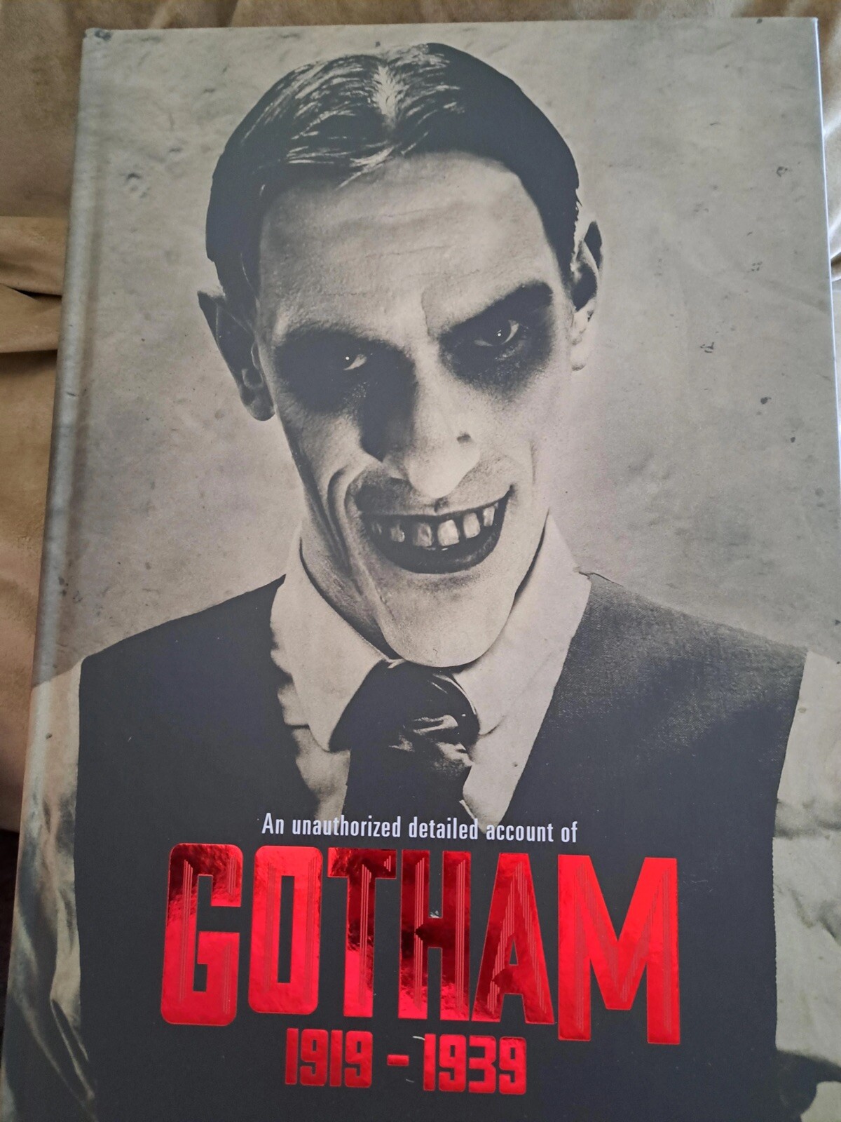 An Unauthorized Detailed Account of Gotham 1919 – 1939 RARE BATMAN BOOK