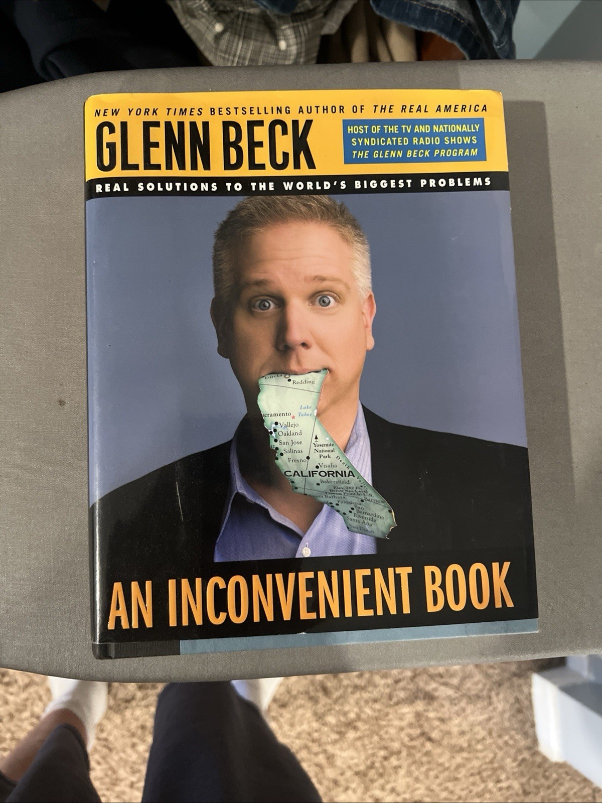 Glenn Beck An Inconvenient Book – SIGNED – 1st Threshold Editions Hardcover 2007