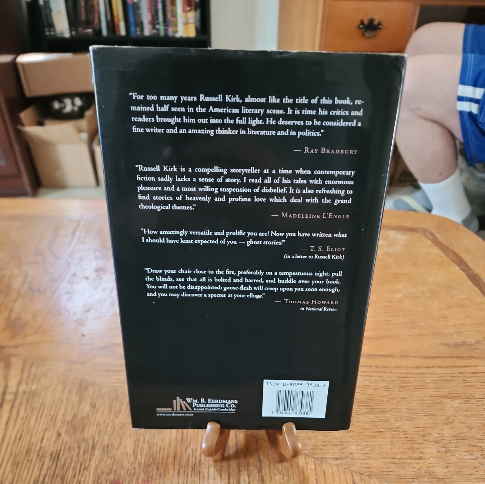 Ancestral Shadows: An Anthology of Ghostly Tales by Russell Kirk
