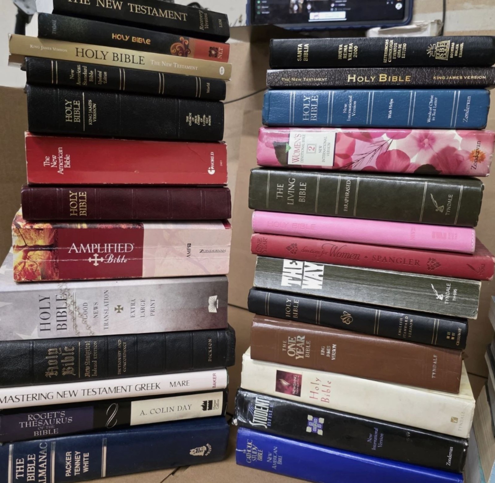 Lot of 5 Bibles NIV KJV KING James Wide Variety MIX UNSORTED