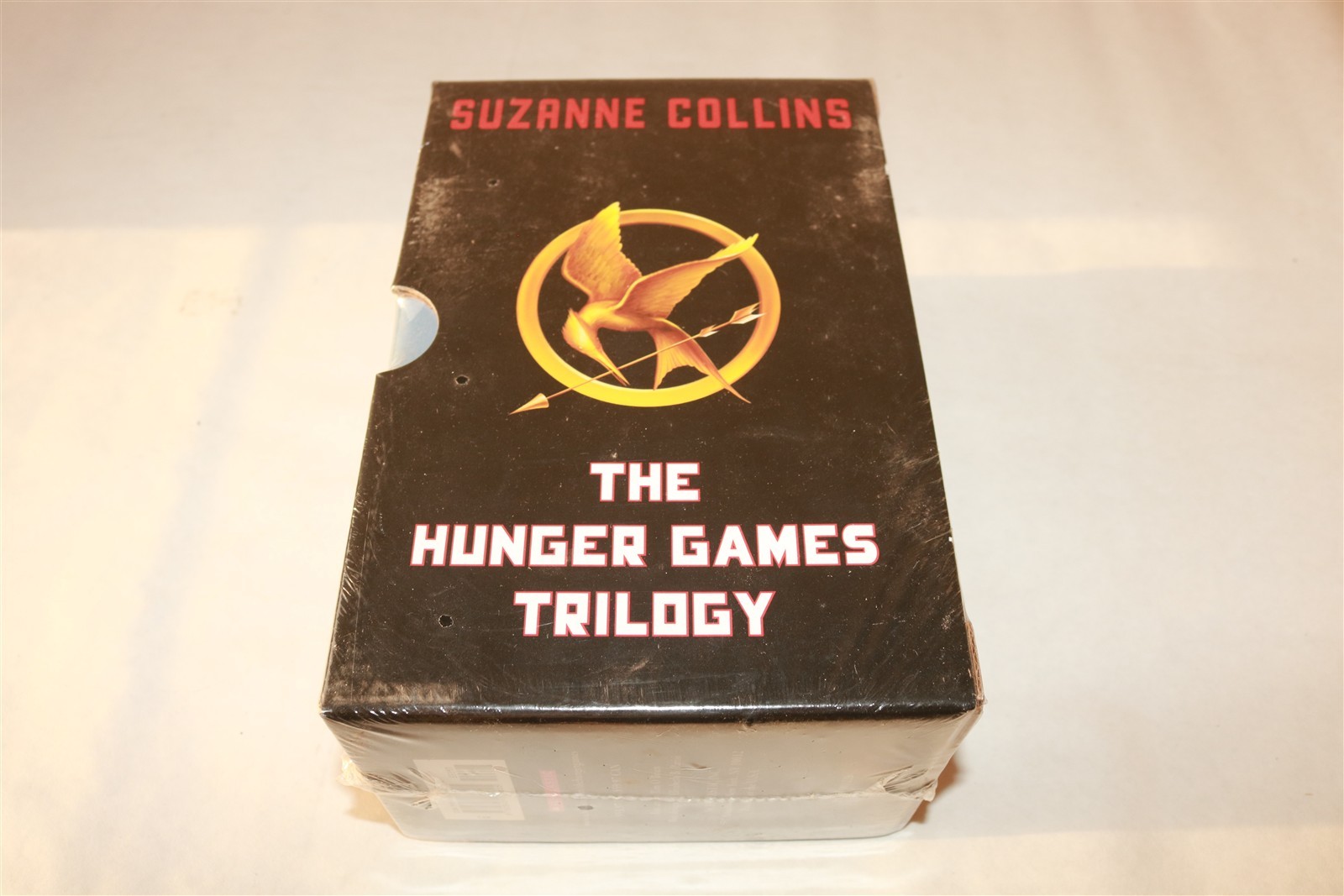 THE HUNGER GAMES TRILOGY – Suzanne Collins Box Set HB/DJ – NEW/SEALED