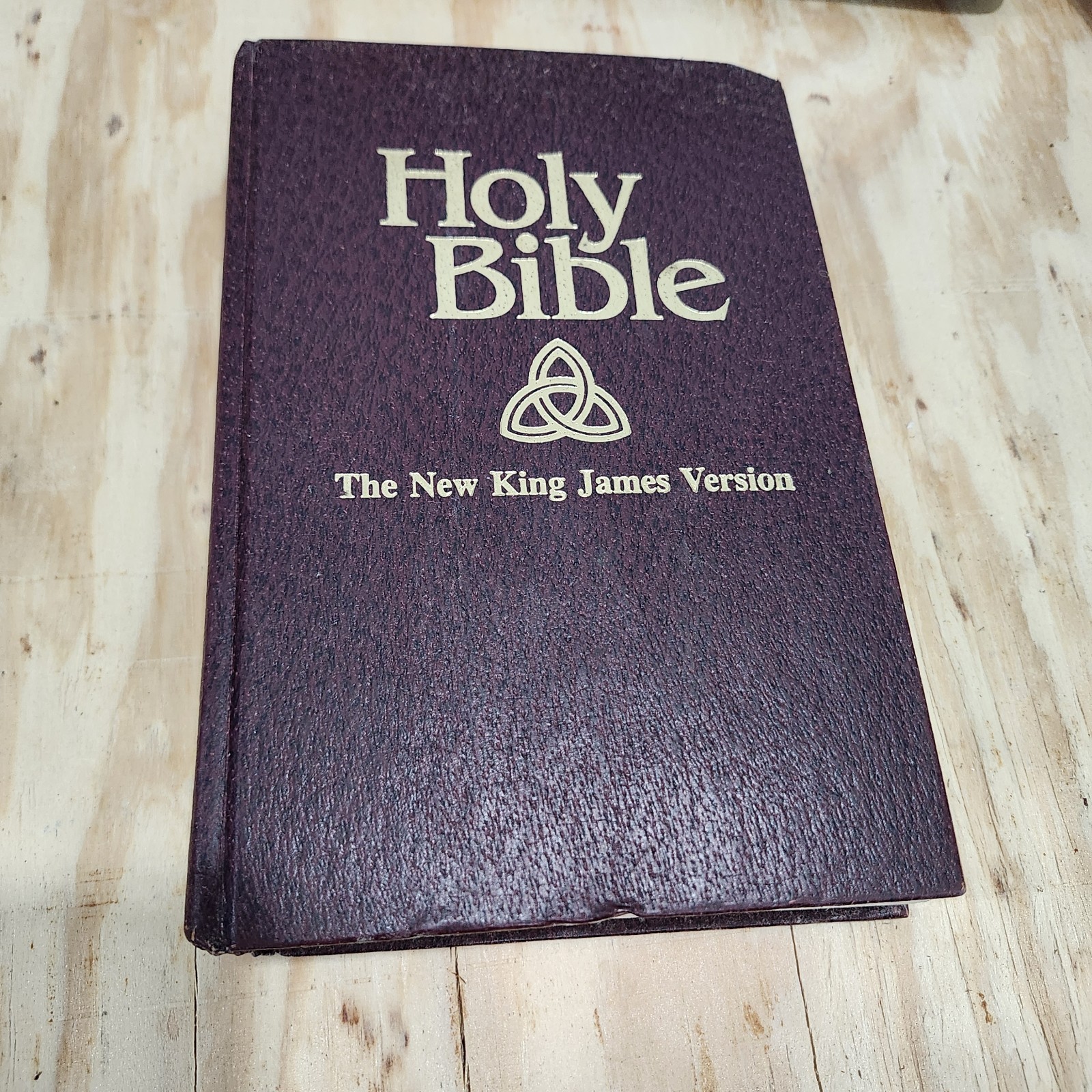 The Holy Bible The New King James Version Thomas Nelson Publishers 1982