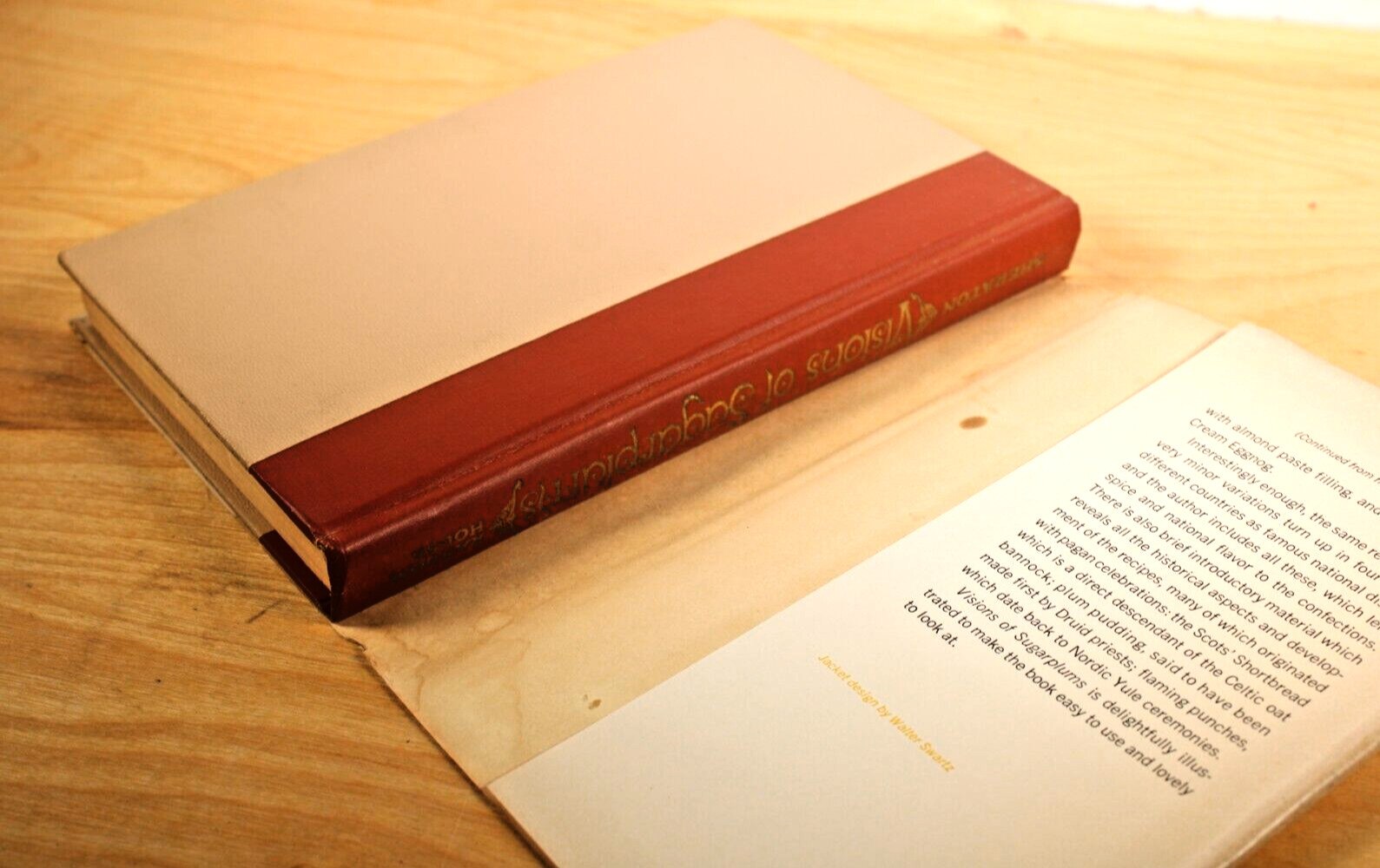 Visions of Sugarplums: by Mimi Sheraton 1968, Hardcover/DJ