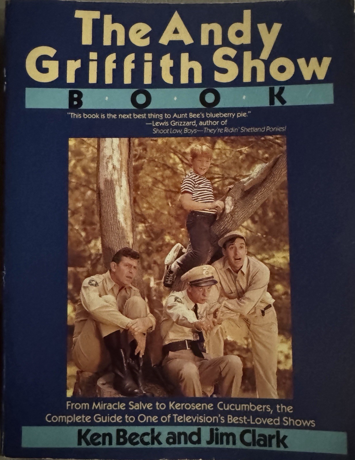 The Andy Griffith Show Complete Guide Book by Ken Beck & Jim Clark (1985)
