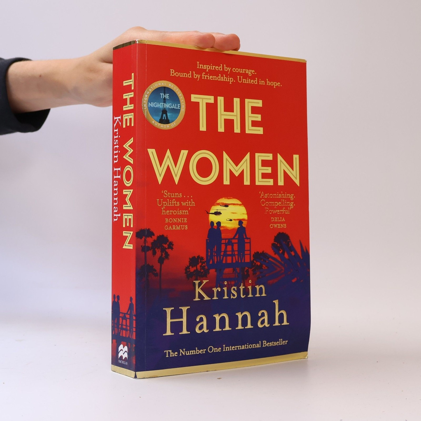 The Women  |  Kristin Hannah