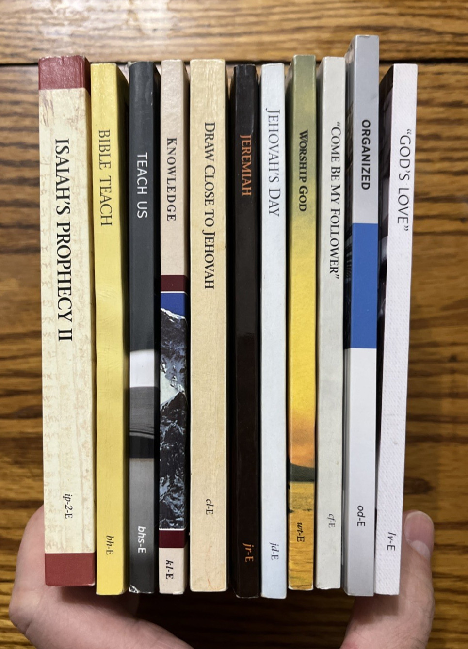 Lot of 11 Jehovah’s Witnesses Books, God’s Love, Draw Close to Jehovah’s Day