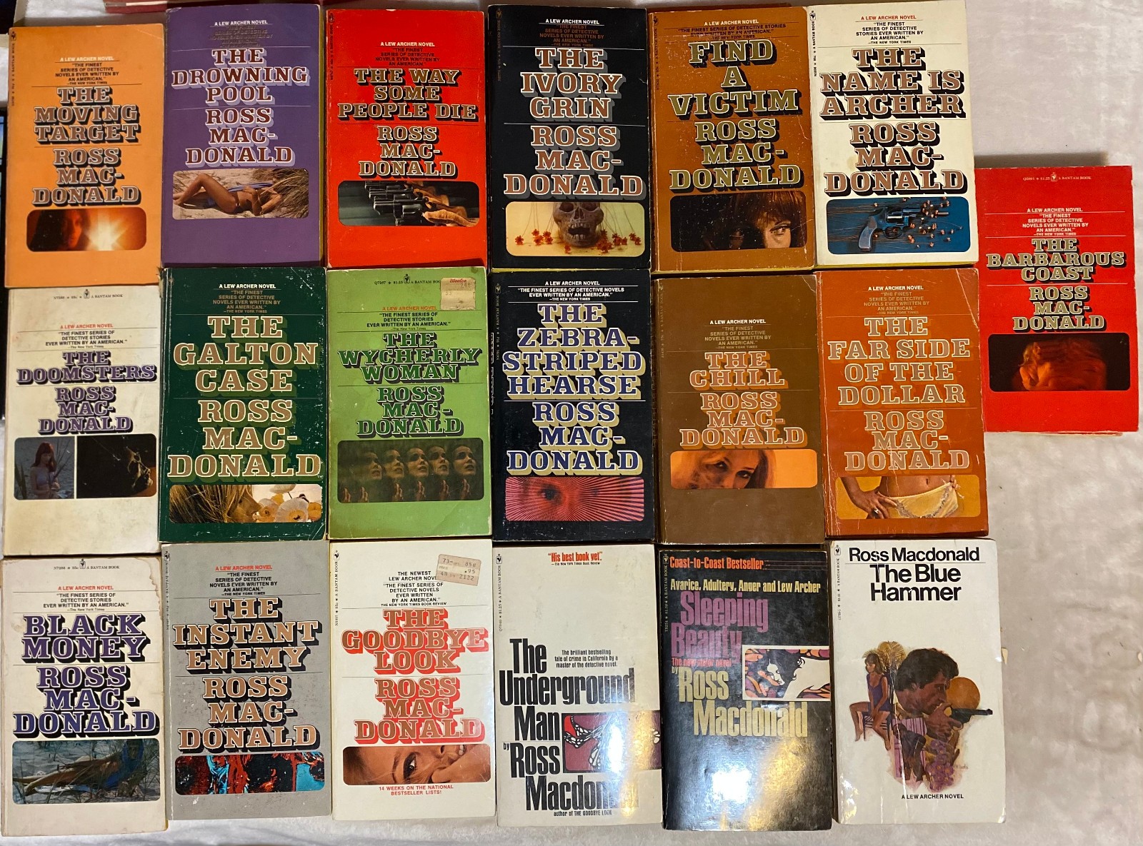 Lew Archer Ross MacDonald PB Novels: ALL 19 IN THE SERIES GOOD Condition ’84 ed
