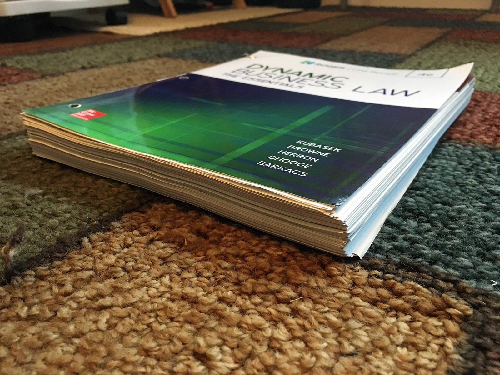 Dynamic Business Law: The Essentials