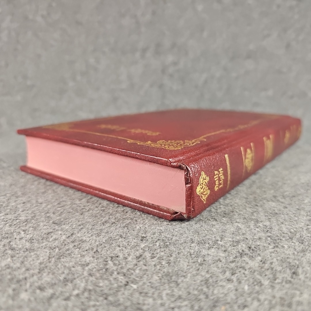 1985 daily light on the daily path The Christian Library
