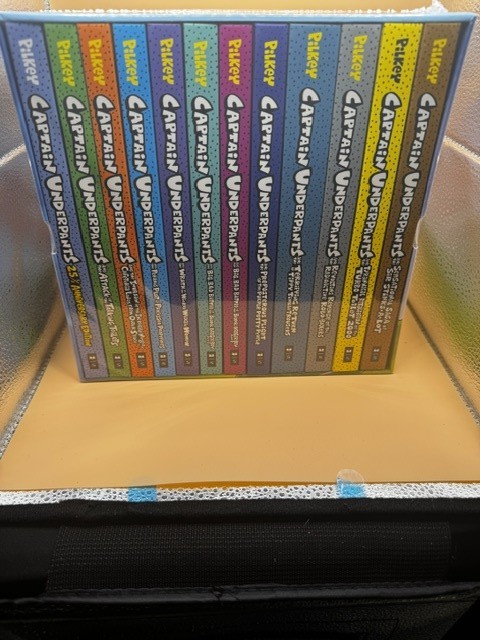 Captain Underpants Forever (Captain Underpants #1-12 Full-Color Boxed Set): New