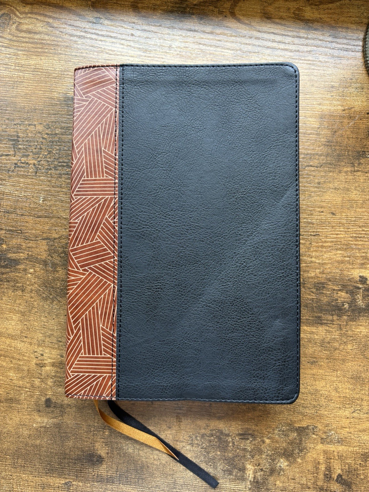 CSB Rainbow Study Bible, Black Tan Leathertouch