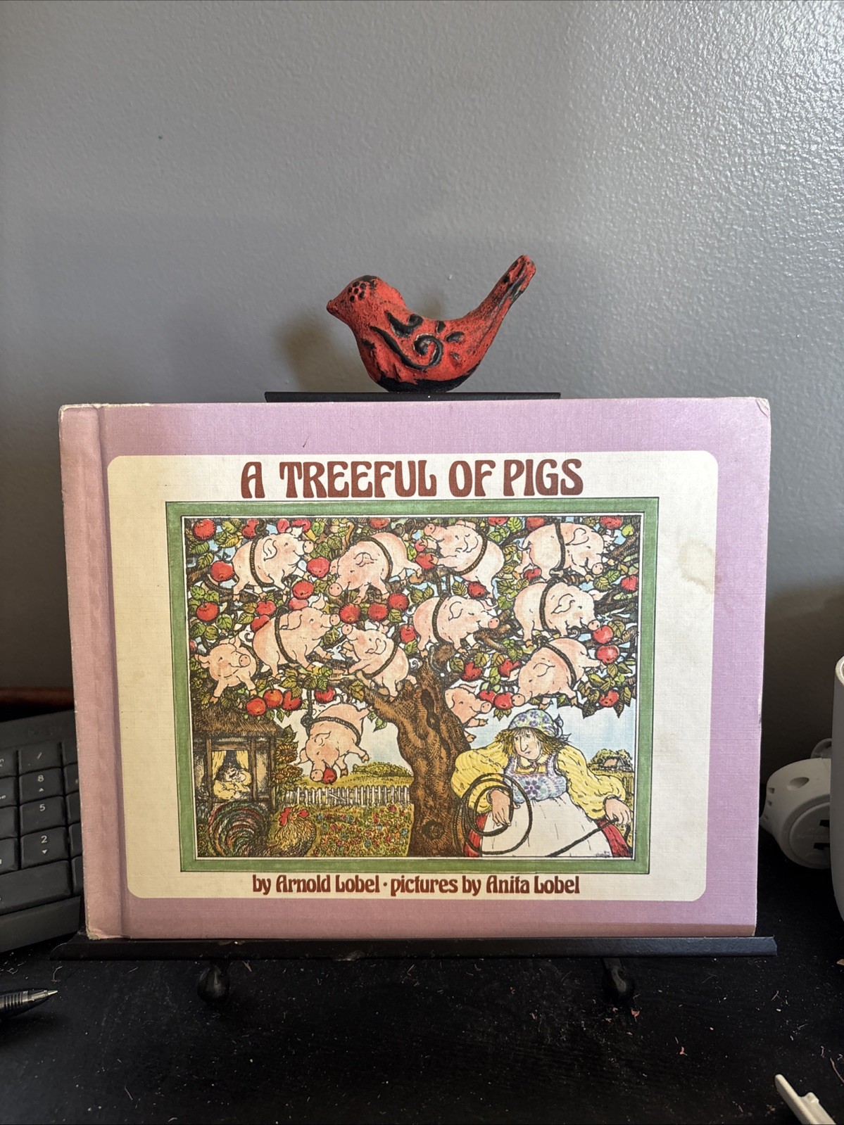 A Treeful of Pigs (Author :Arnold Lobel and Anita Lobel) – Hardcover – GOOD 1979