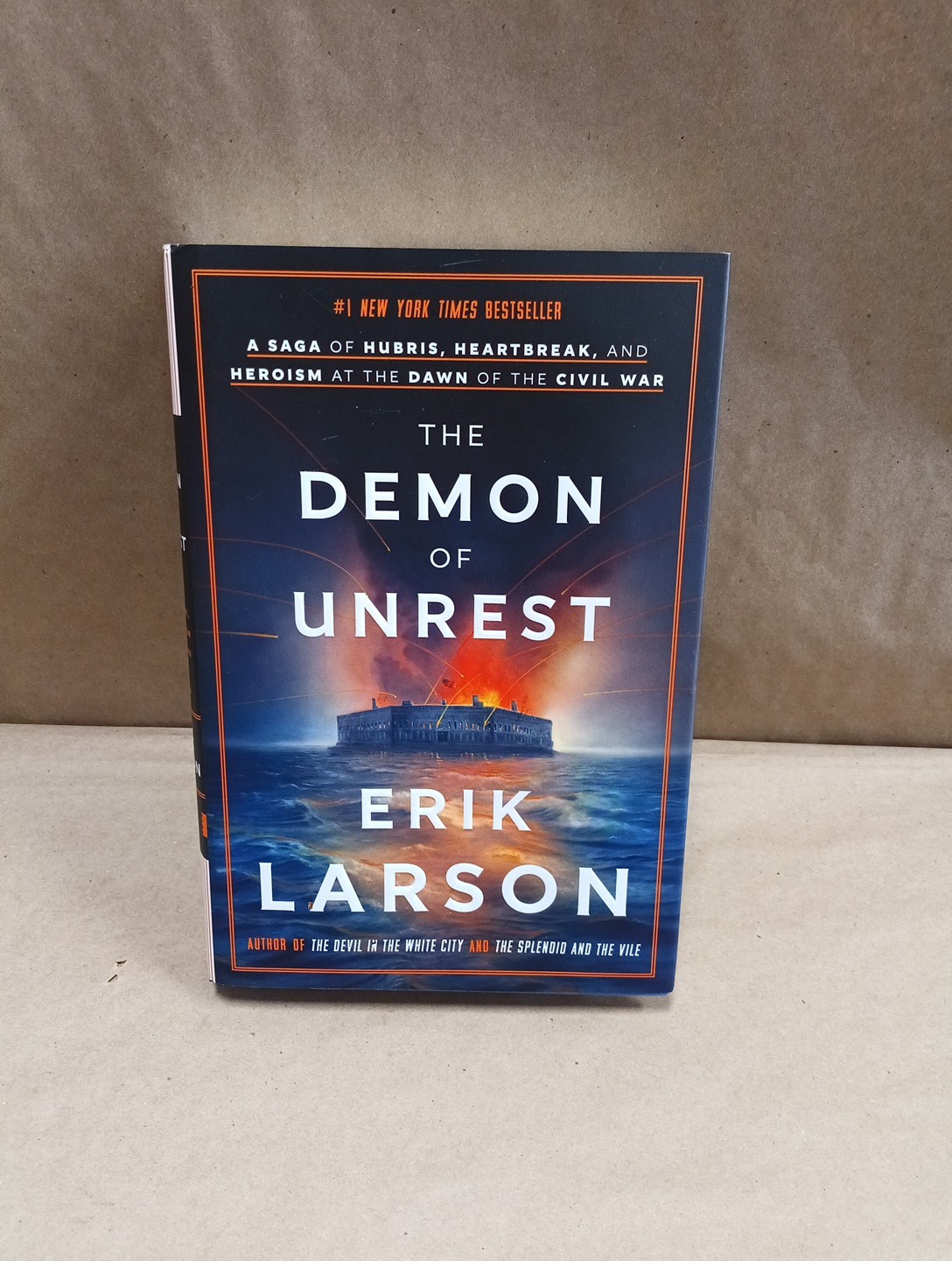 Erik Larson – The Demon of Unrest Hardcover SEE DESCRIPTION