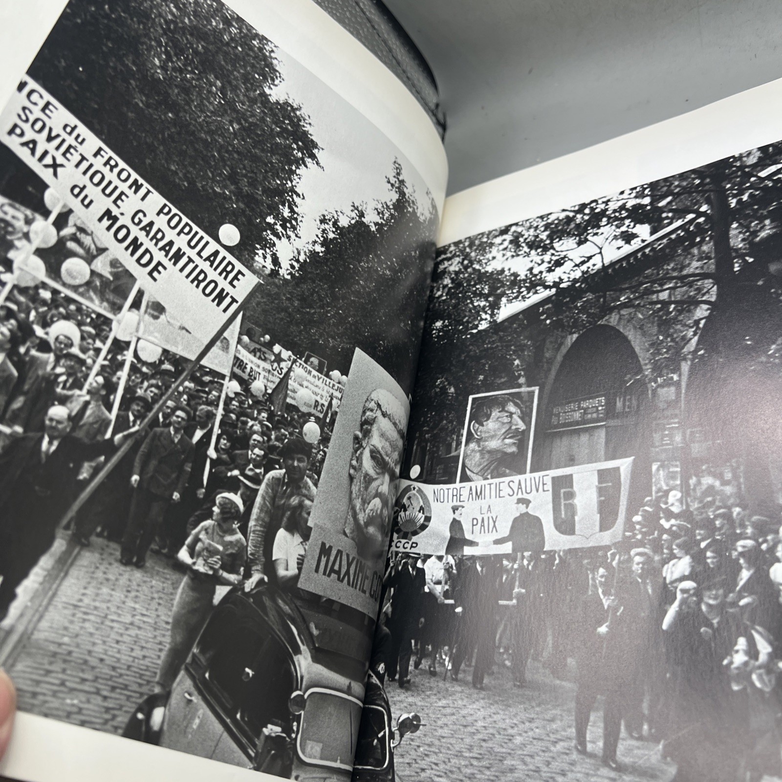 Robert Capa: Photographs – First Edition Large Format Hardcover w/DJ 1985