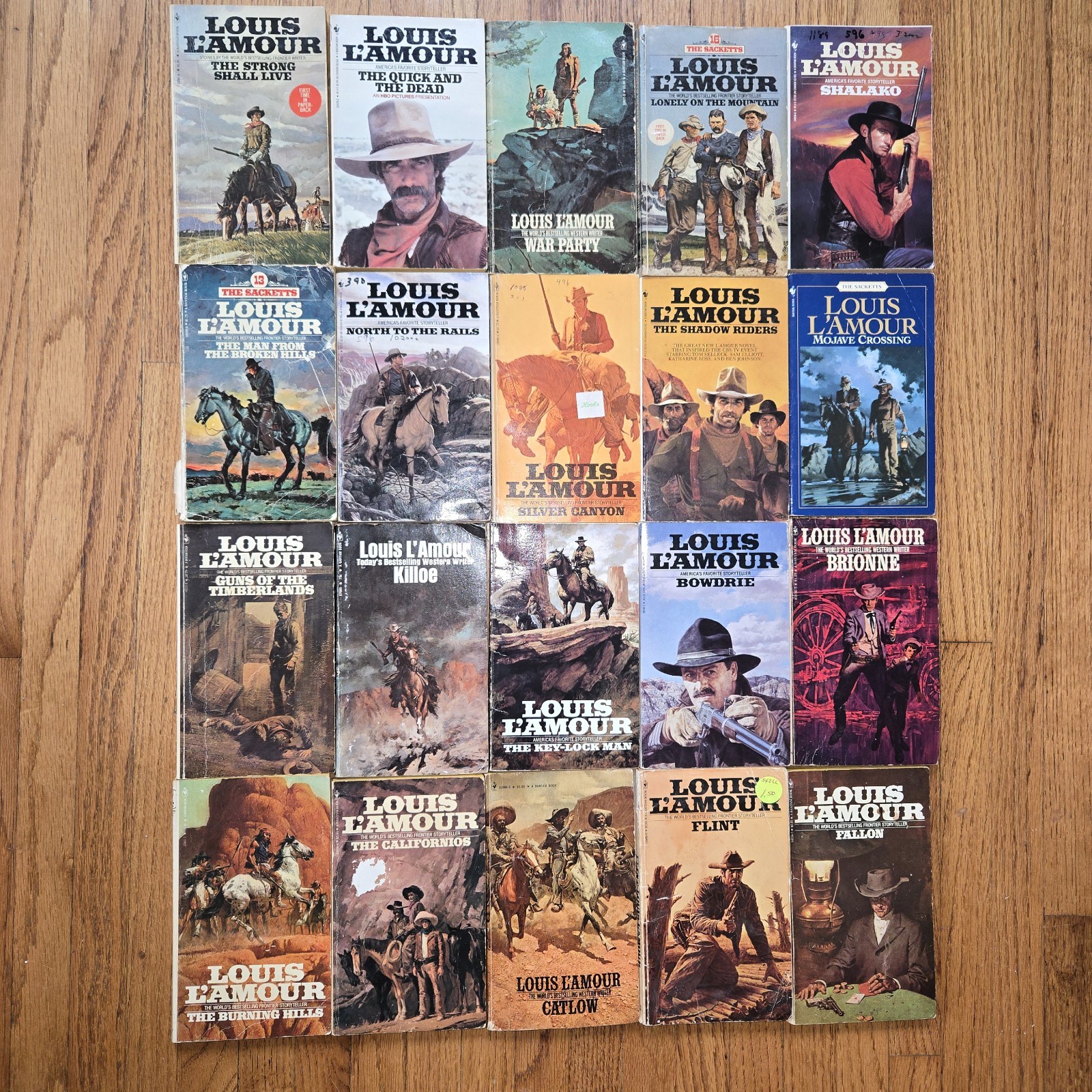 Lot Of 20 Louis L’Amour Western Paperbacks Vintage.