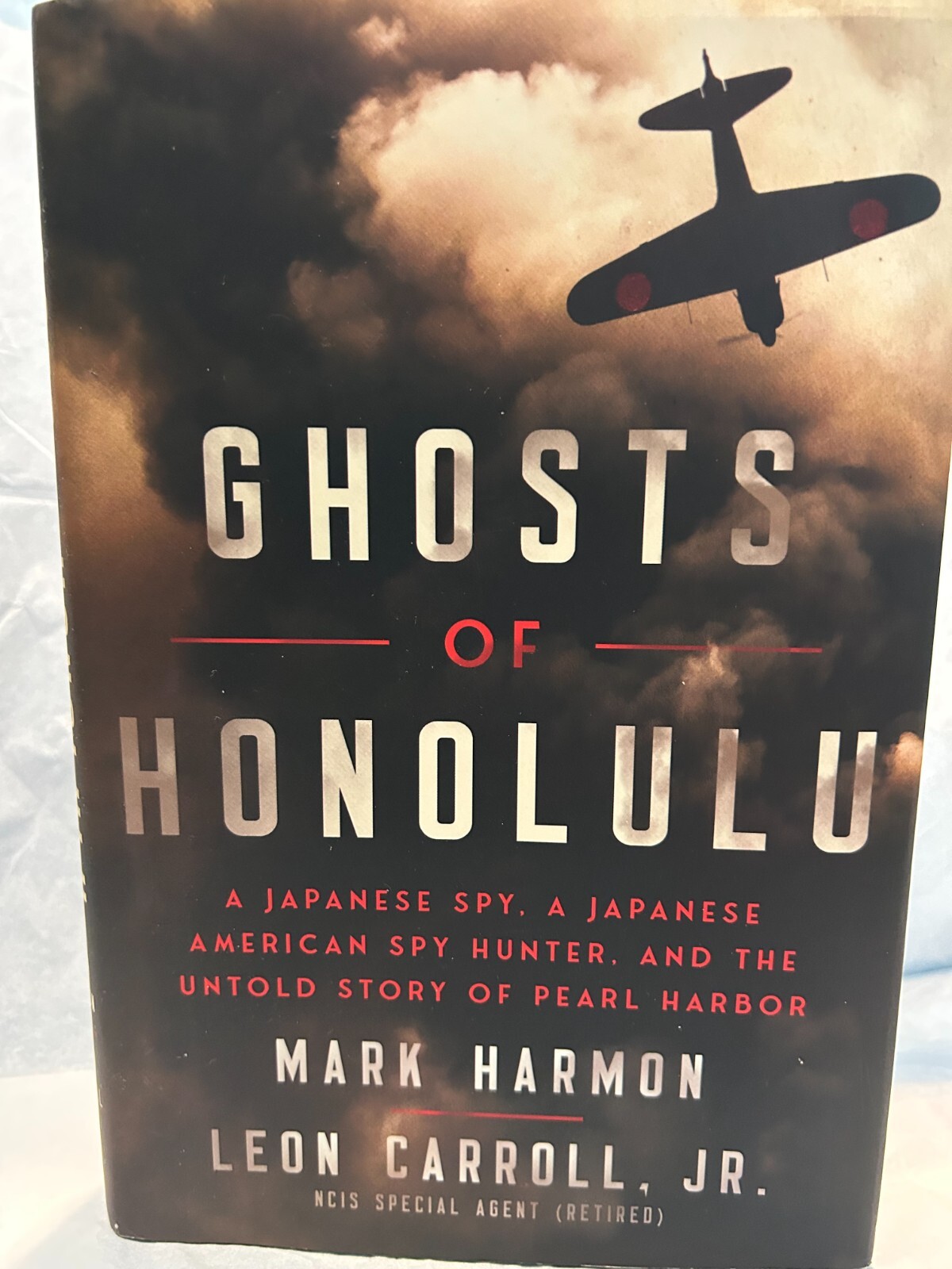 GHOSTS OF HONOLULU by Mark Harmon & Leon Carroll, Jr. (2023, HCDJ) Like New
