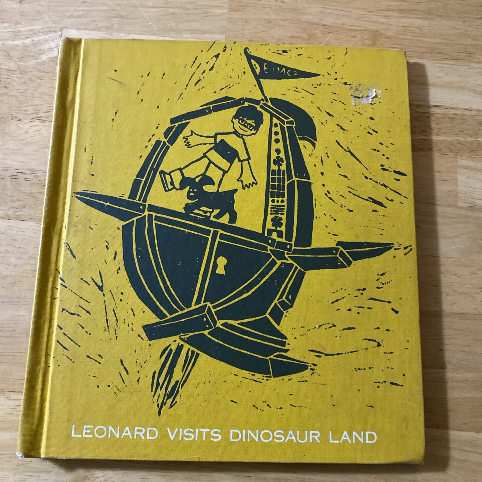 Vintage 1965 Leonard Visits Dinosaur Land Gene Darby Hardcover Book –